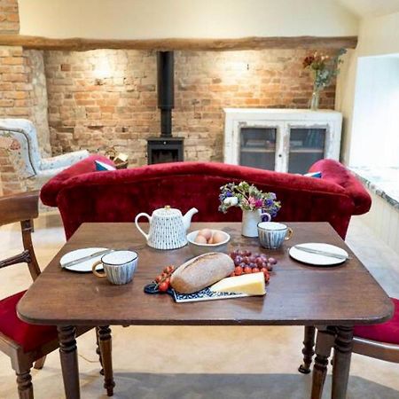 Pass The Keys Goose Feather Barn, Wedmore Luxury Cottage For Two Екстериор снимка