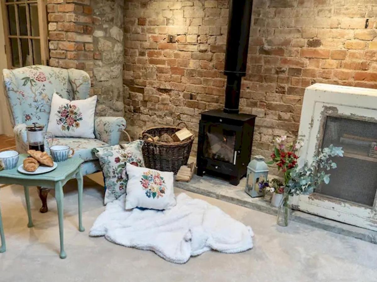 Pass The Keys Goose Feather Barn, Wedmore Luxury Cottage For Two Екстериор снимка