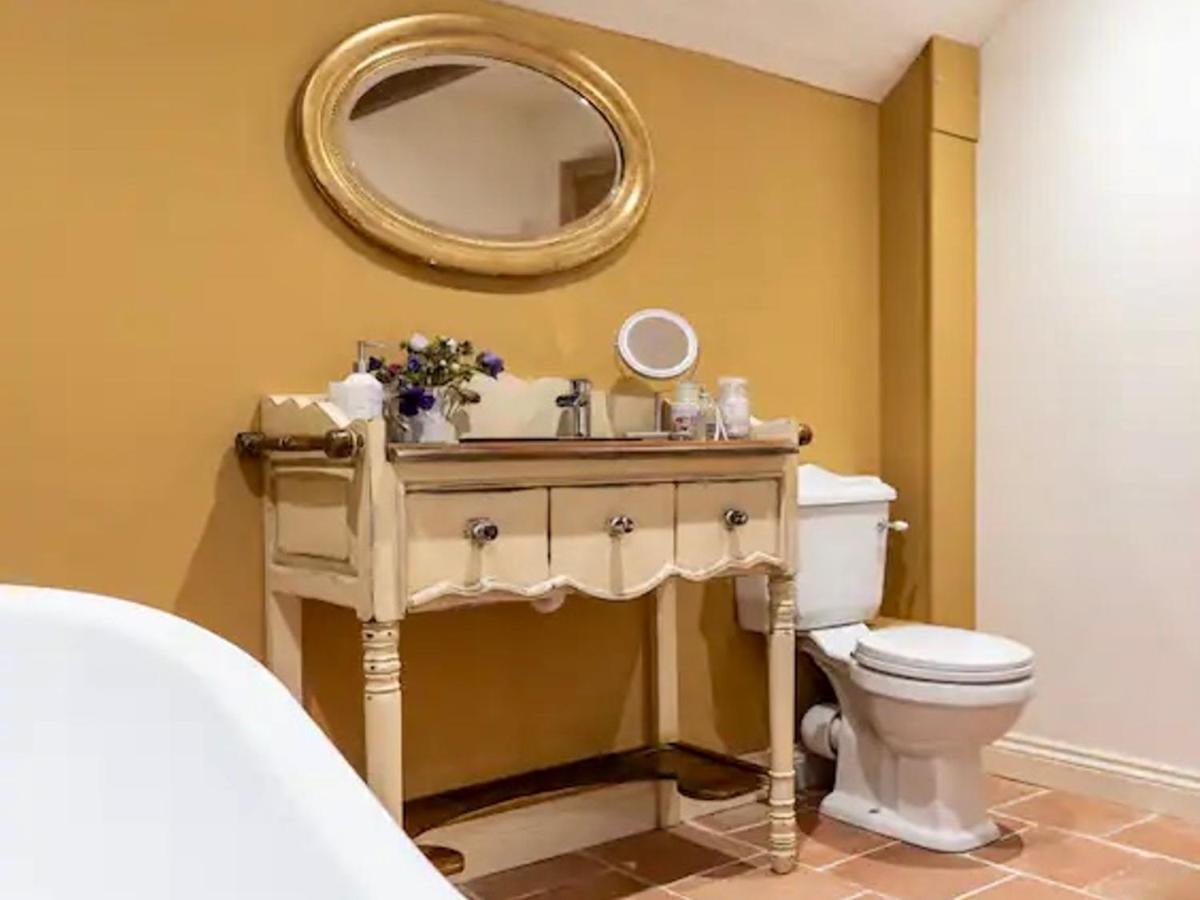Pass The Keys Goose Feather Barn, Wedmore Luxury Cottage For Two Екстериор снимка