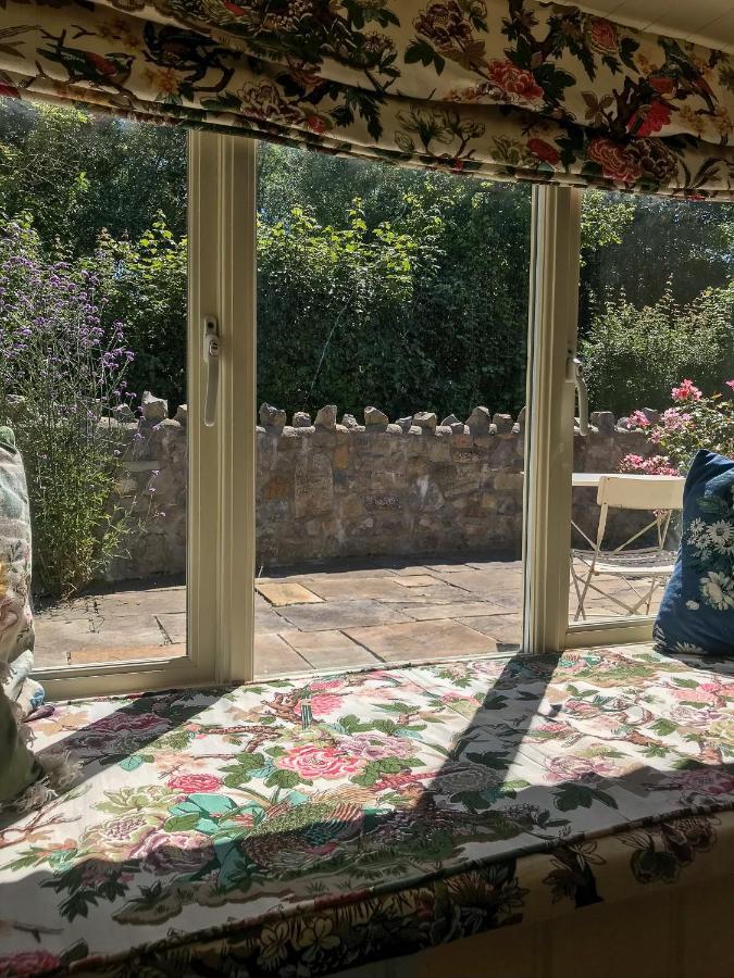 Pass The Keys Goose Feather Barn, Wedmore Luxury Cottage For Two Екстериор снимка
